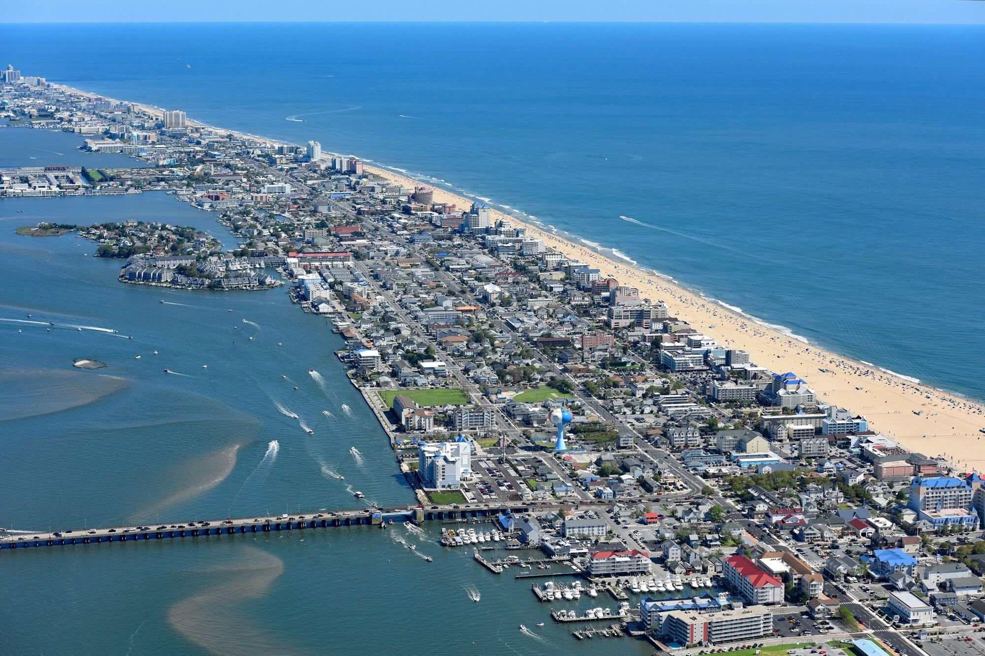 Cambria Hotel Ocean City - Bayfront Exterior photo