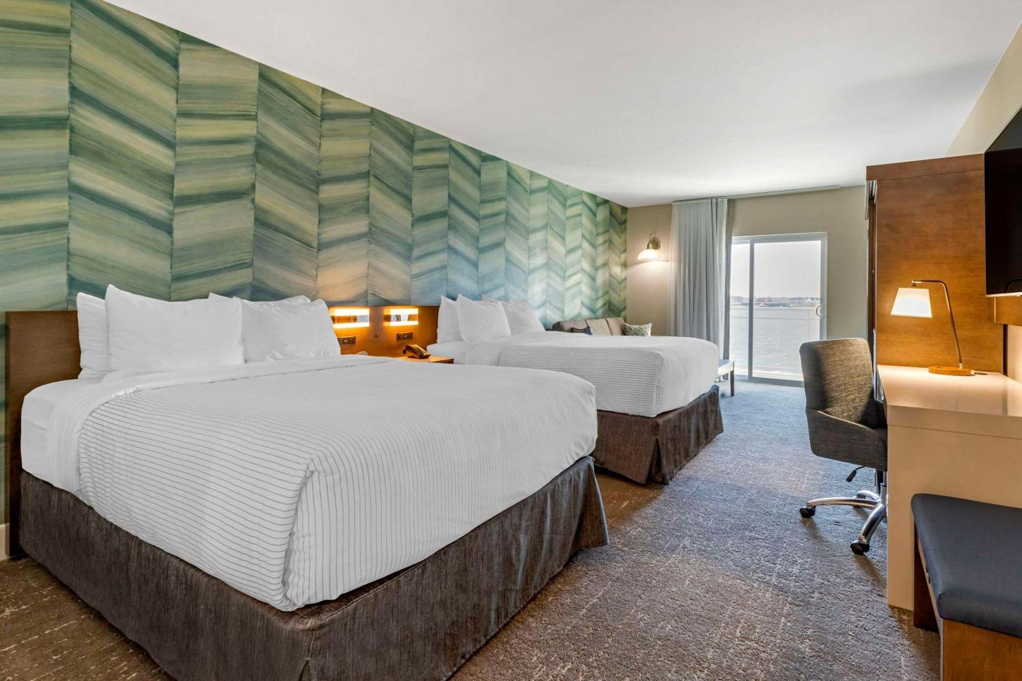 Cambria Hotel Ocean City - Bayfront Exterior photo