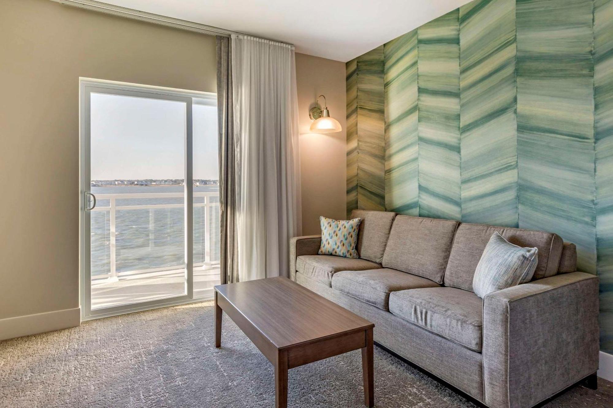 Cambria Hotel Ocean City - Bayfront Exterior photo