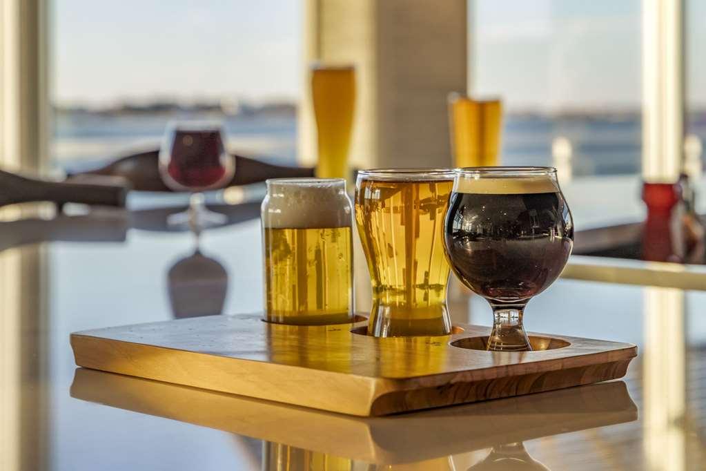 Cambria Hotel Ocean City - Bayfront Restaurant photo